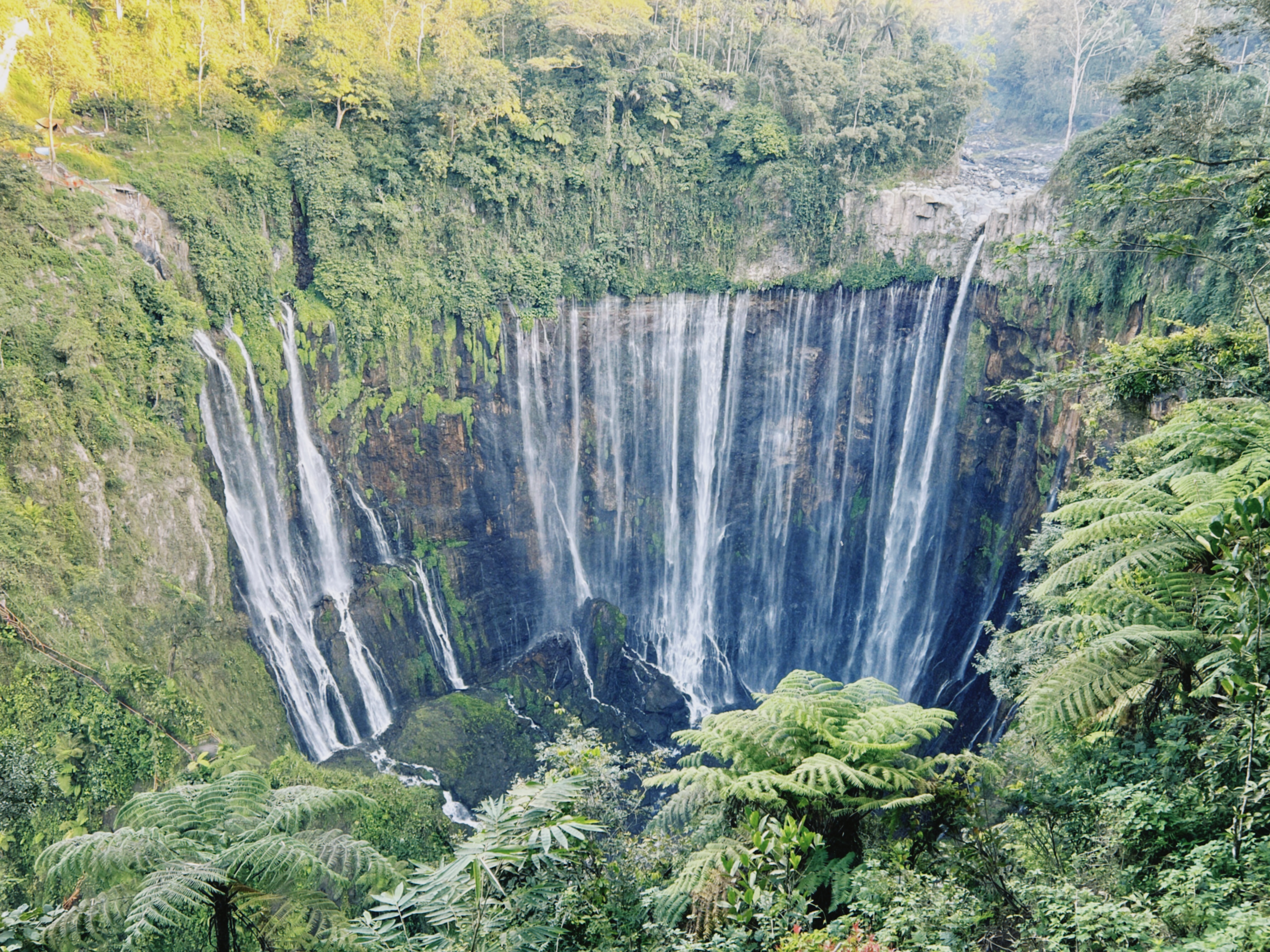 TUMPAKSEWU BROMO IJEN TOUR START FROM SURABAYA & FINISH AT BALI (4D3N)